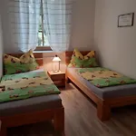 Apartment Am Arkadenhof Deutsch Haslau