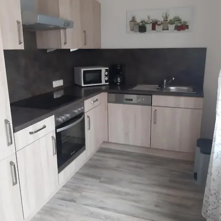 Am Arkadenhof * Deutsch Haslau