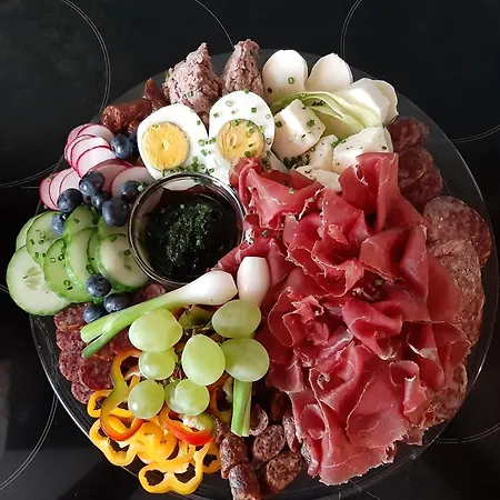 Am Arkadenhof * Deutsch Haslau