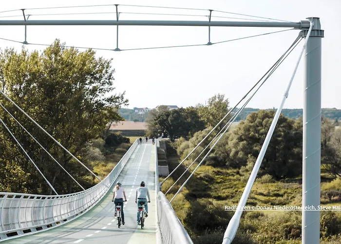 Am Arkadenhof Deutsch Haslau